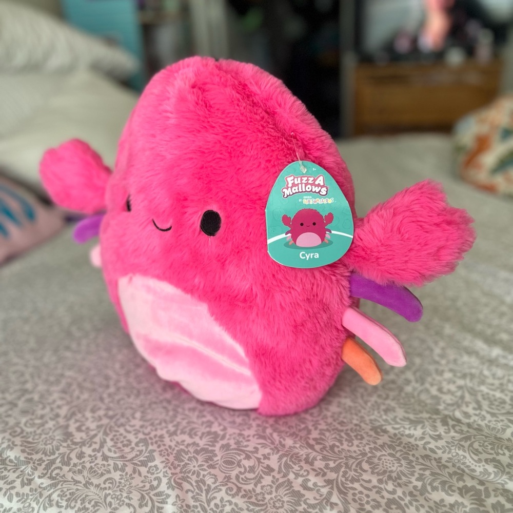 New Cyra The Crab Fuzzamallow Squishmallows - Picture 3 of 16